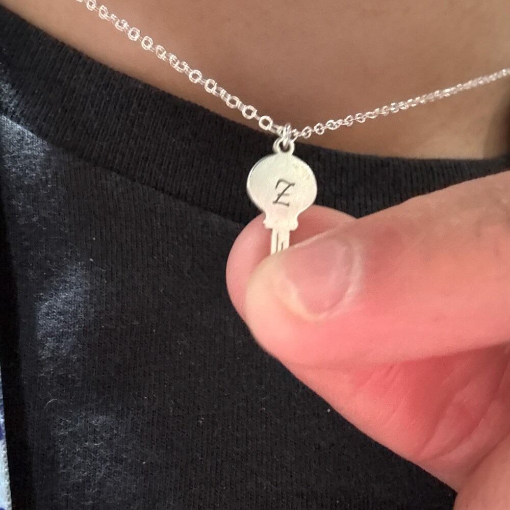 Custom Dainty Key Necklace Sta - Personal Alarm Keychain recension och pris